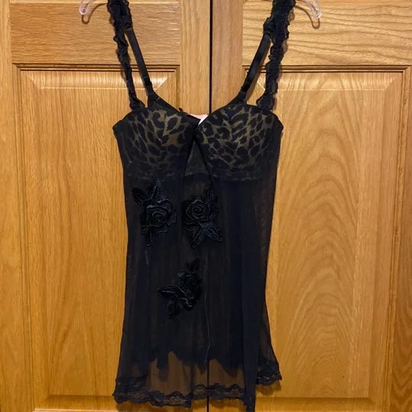 Victoria Secret babydoll black sheer bottom teddy New size 34B w/ floral details